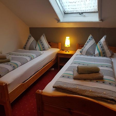 Pension Streng-Reinhardt Ostfildern Extérieur photo