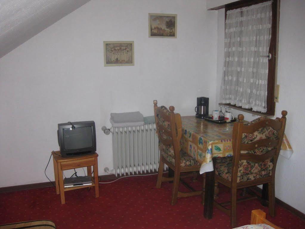 Pension Streng-Reinhardt Ostfildern Extérieur photo